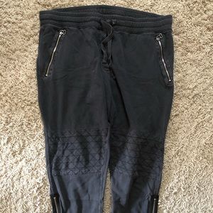 Gap cotton joggers. Size XL.
